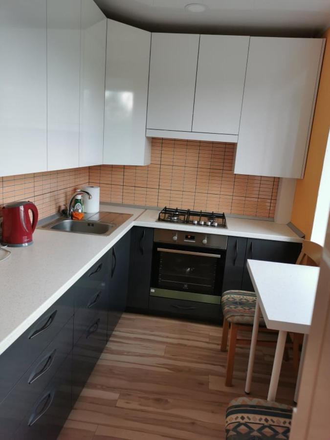 Laisves 10 Appartement Telšiai Buitenkant foto